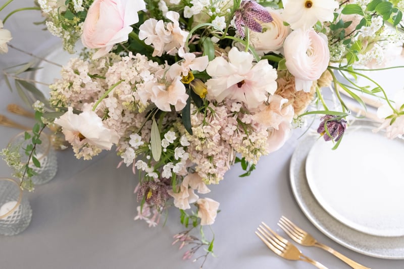 Joseph Massie: garden wedding centerpiece in white and blush