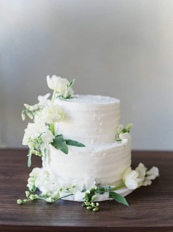 wedding cake flowers