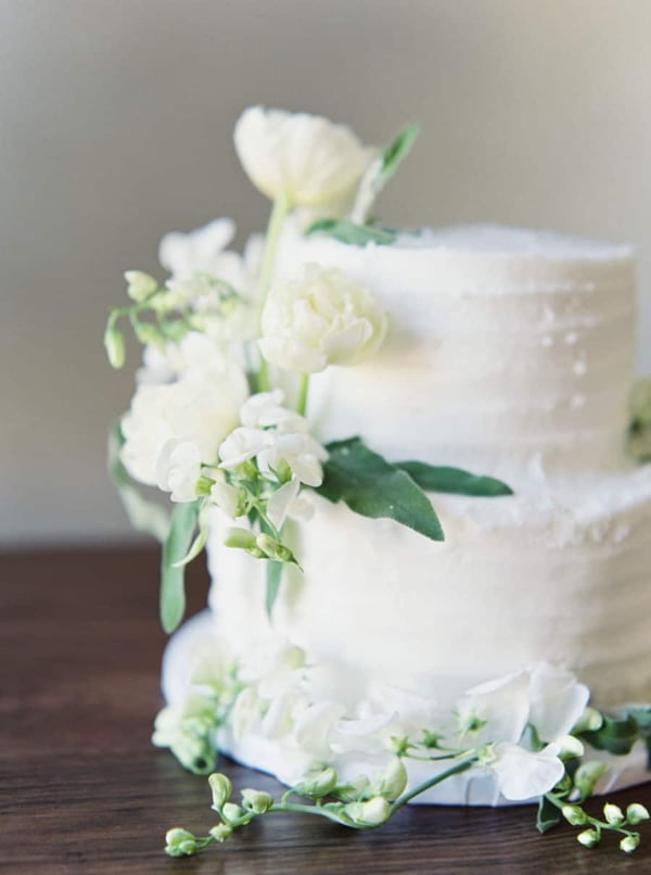 wedding cake flowers