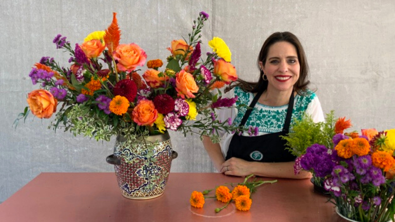 Folklore mexicano en flores con Ana Galena