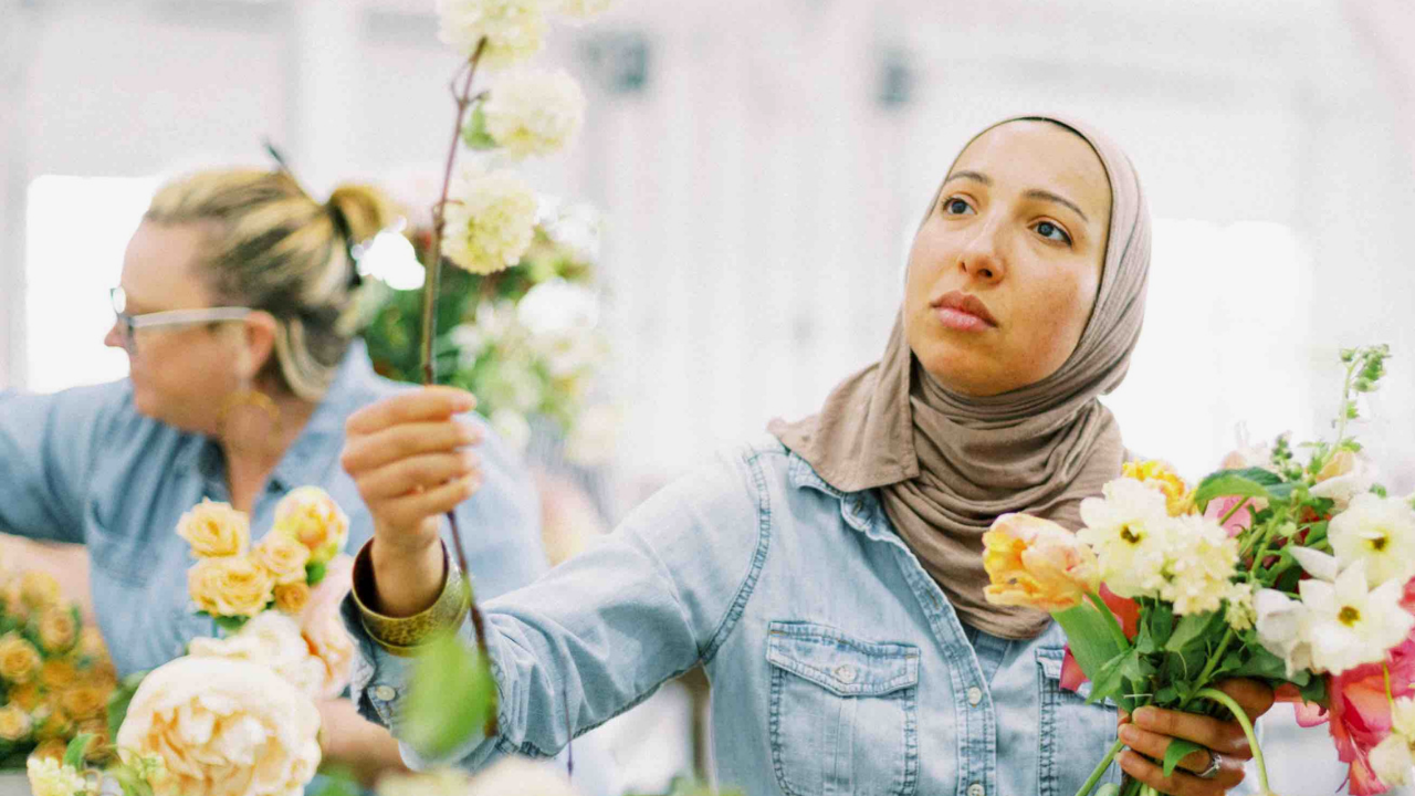 A Guide to Shopping Flowers with Mayesh